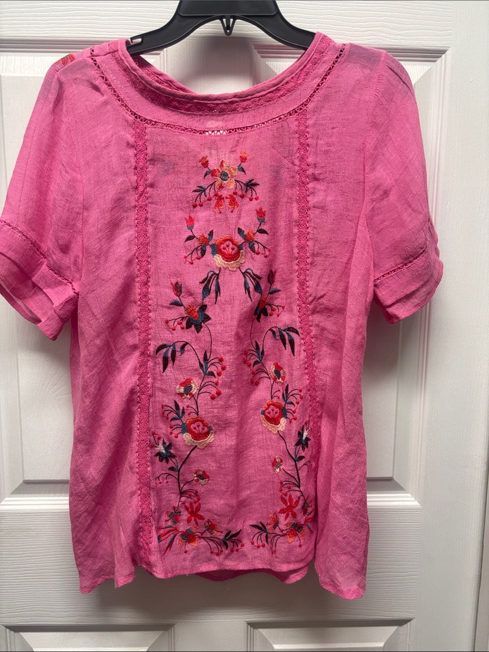 Umgee Women's Pink Embroidered Short Sleeve Top